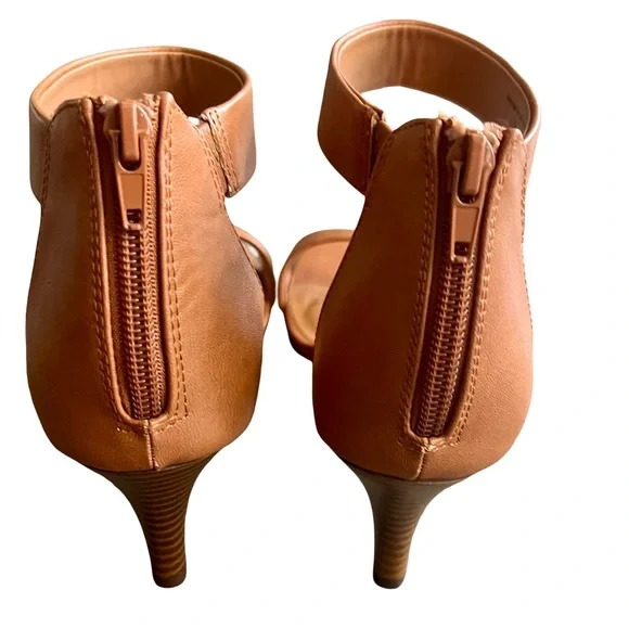 Style & Co Open Toe Camel Colored Heels with Ankle Strap and Zipper Back - Picture 5 of 7
